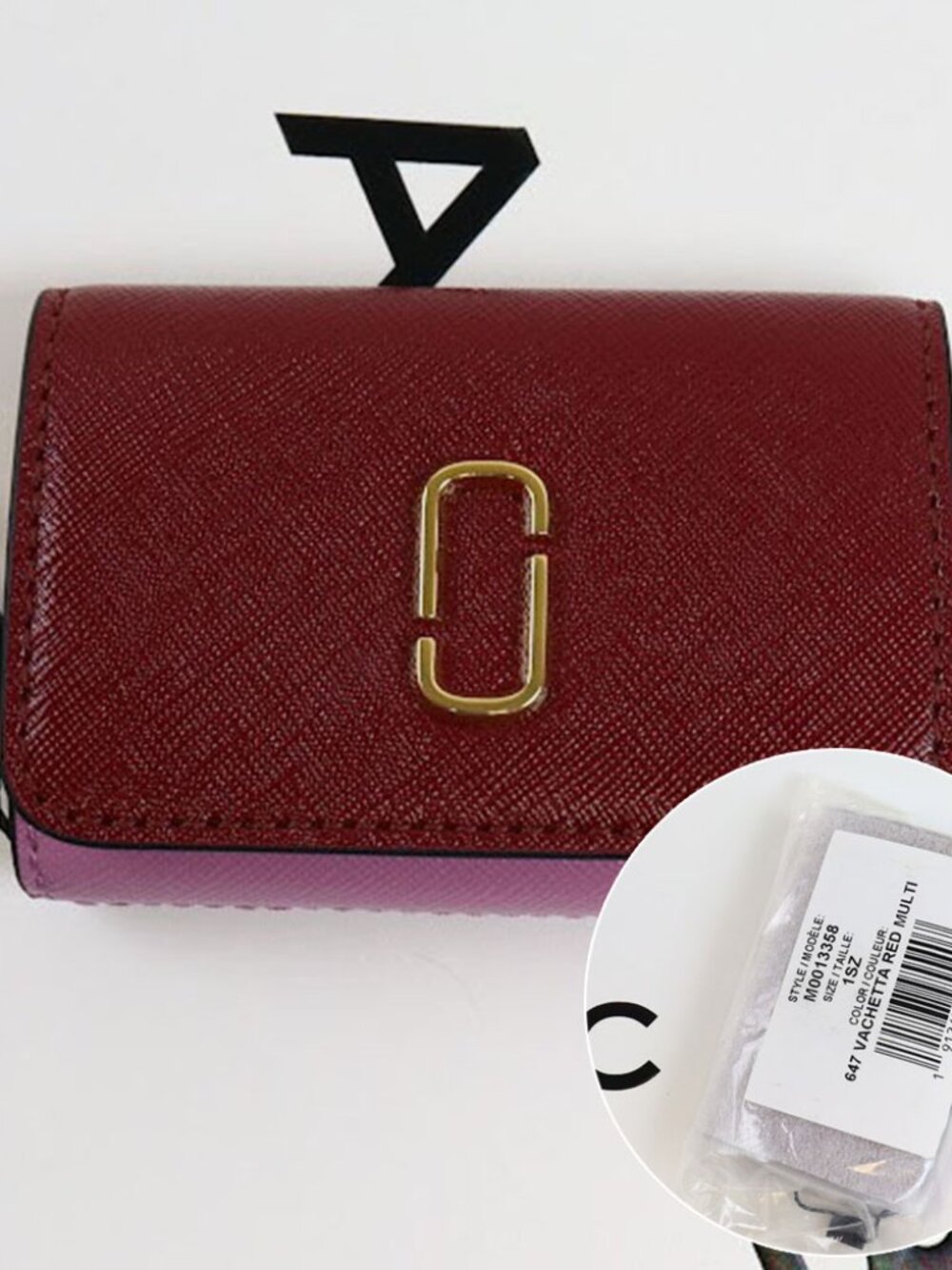 + Video Marc Jacobs Midiya Double J Logo Key Case  M0013358